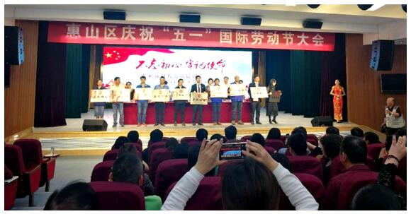 ���˹��ʴ����߿�����������ѡ��ɽ���ڶ�����ư���